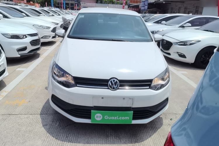 Used Volkswagen Polo 2016 1.4L Manual Fashion Model Front