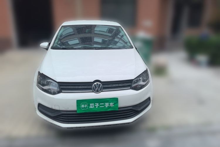 Used Volkswagen Polo 2016 1.4L Manual Fashion Model Front