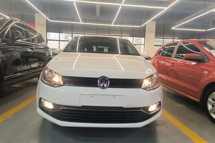 Used Volkswagen Polo 2016 1.6L Automatic Comfort Model Front