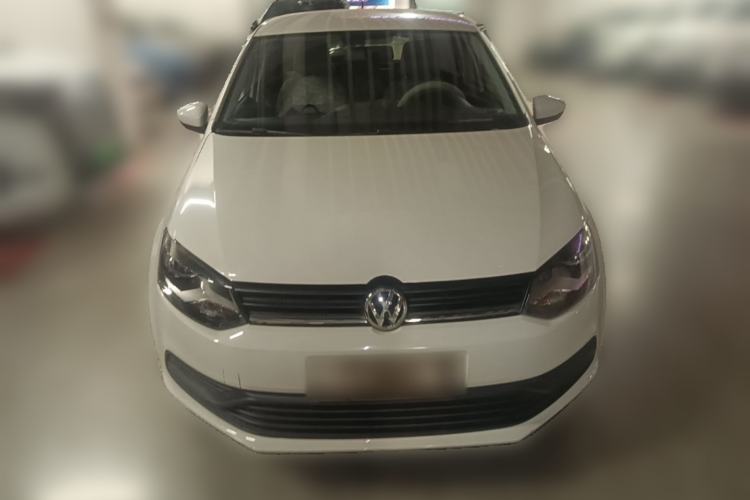 Used Volkswagen Polo 2016 1.4L Manual Fashion Model Front
