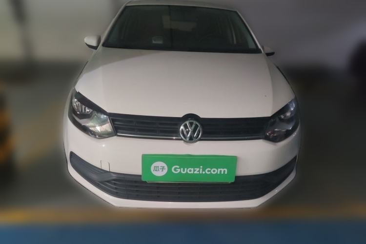 Used Volkswagen Polo 2016 1.4L Manual Fashion Model Front