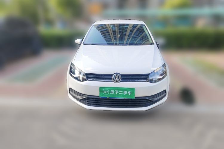 Used Volkswagen Polo 2016 1.4L Manual Fashion Model Front