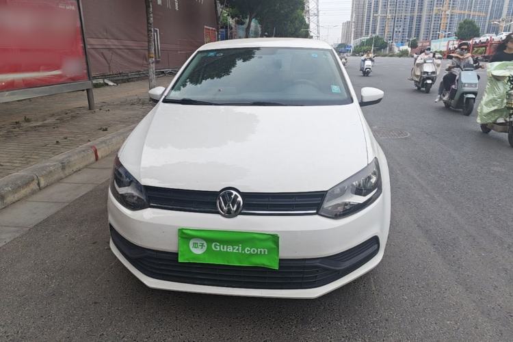 Used Volkswagen Polo 2016 1.4L Manual Fashion Model Front