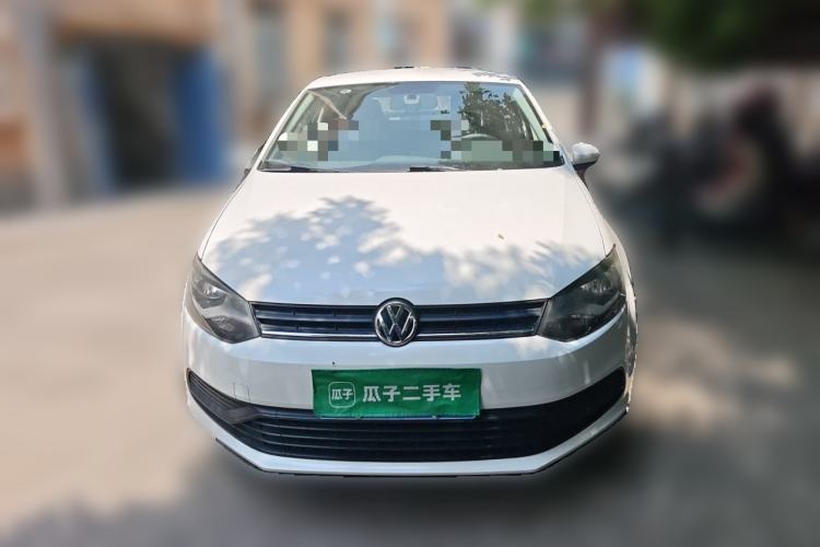 Used Volkswagen Polo 2016 1.4L Manual Fashion Model Front