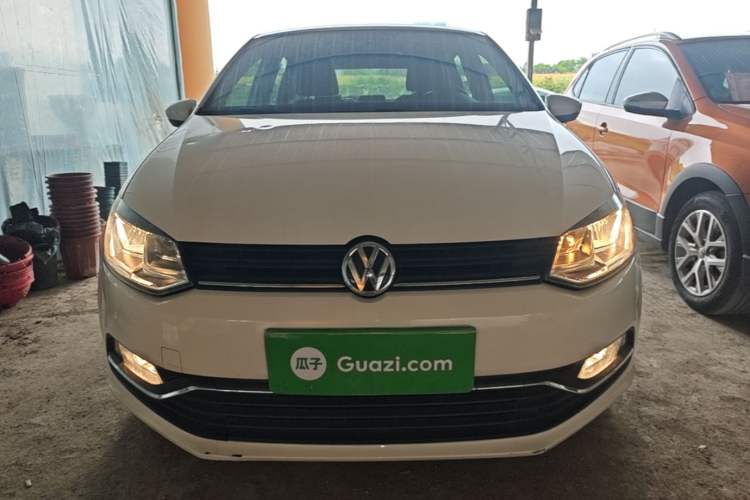 Used Volkswagen Polo 2016 1.6L Automatic Comfort Model Front