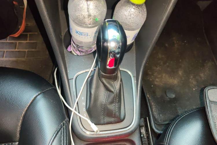 Used Volkswagen Polo 2016 1.4L Automatic Trendy Model Gear Lever