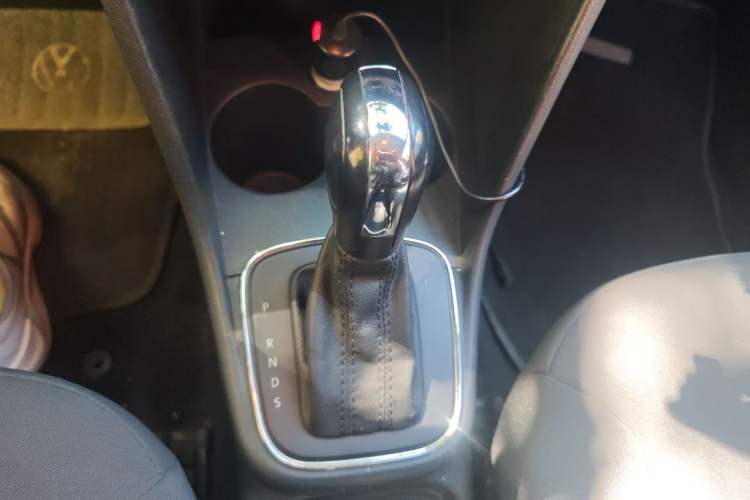 Used Volkswagen Polo 2016 1.4L Automatic Trendy Model Gear Lever