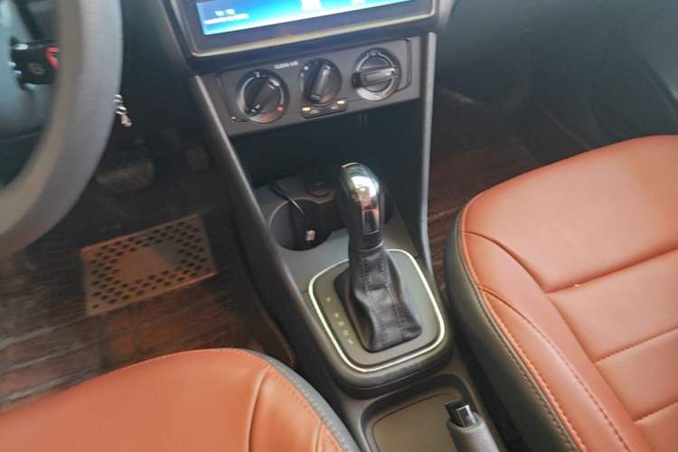 Used Volkswagen Polo 2016 1.4L Automatic Trendy Model Gear Lever