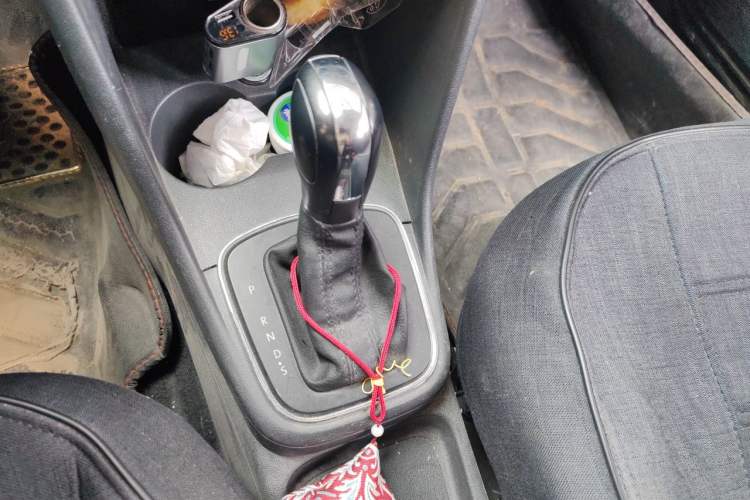 Used Volkswagen Polo 2016 1.4L Automatic Trendy Model Gear Lever