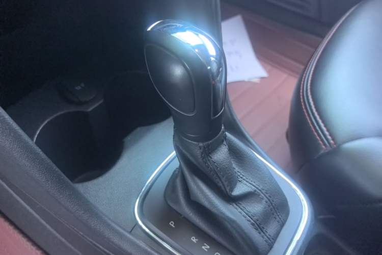 Used Volkswagen Polo 2016 1.4L Automatic Trendy Model Gear Lever