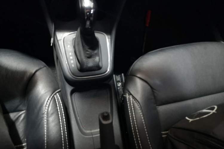 Used Volkswagen Polo 2016 1.4L Automatic Trendy Model Gear Lever