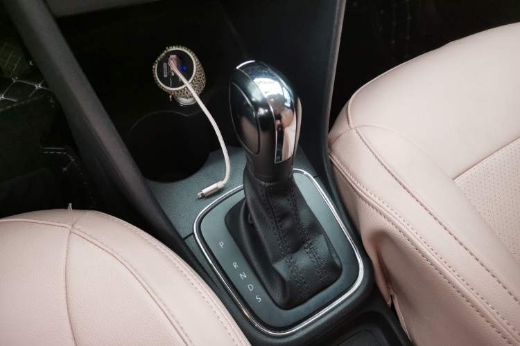 Used Volkswagen Polo 2016 1.4L Automatic Trendy Model Gear Lever
