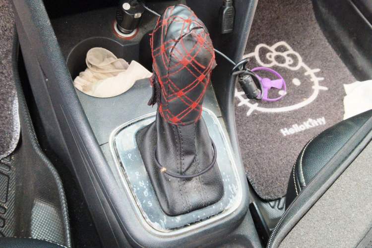 Used Volkswagen Polo 2016 1.6L Automatic Comfort Model Gear Lever