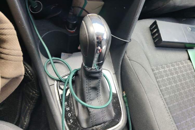 Used Volkswagen Polo 2016 1.6L Automatic Comfort Model Gear Lever
