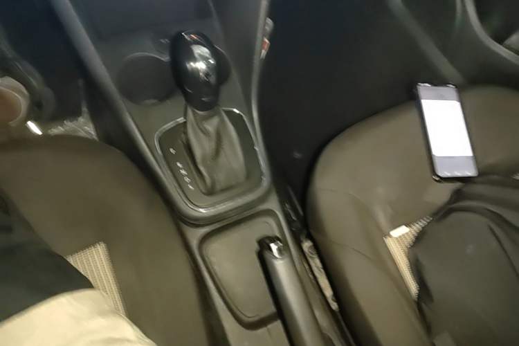 Used Volkswagen Polo 2016 1.4L Automatic Trendy Model Gear Lever