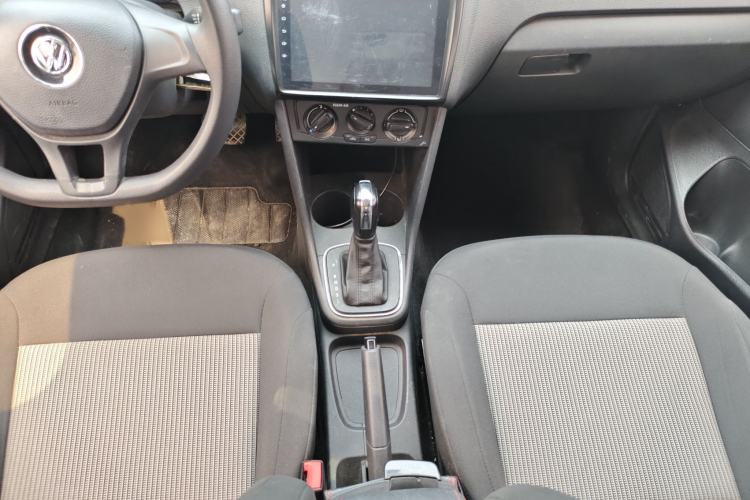 Used Volkswagen Polo 2016 1.4L Automatic Trendy Model Gear Lever