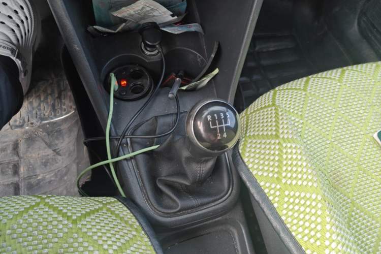Used Volkswagen Polo 2016 1.4L Manual Fashion Model Gear Lever