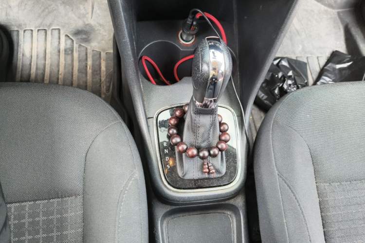 Used Volkswagen Polo 2016 1.6L Automatic Comfort Model Gear Lever