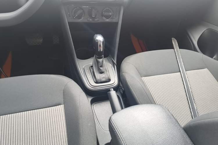 Used Volkswagen Polo 2016 1.4L Automatic Trendy Model Gear Lever