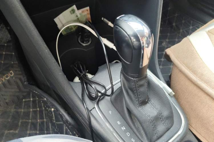 Used Volkswagen Polo 2016 1.4L Automatic Trendy Model Gear Lever