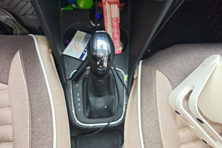 Used Volkswagen Polo 2016 1.4L Automatic Trendy Model Gear Lever