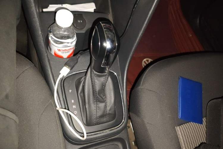 Used Volkswagen Polo 2016 1.4L Automatic Trendy Model Gear Lever