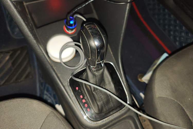 Used Volkswagen Polo 2016 1.6L Automatic Comfort Model Gear Lever
