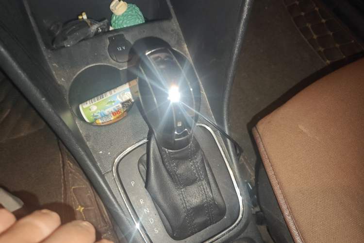 Used Volkswagen Polo 2016 1.4L Automatic Trendy Model Gear Lever