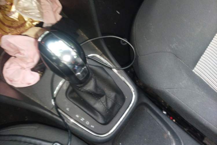 Used Volkswagen Polo 2016 1.4L Automatic Trendy Model Gear Lever
