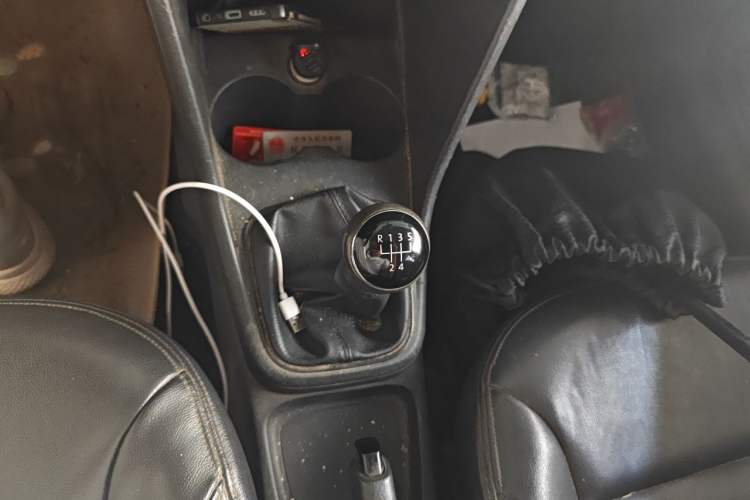 Used Volkswagen Polo 2016 1.4L Manual Fashion Model Gear Lever