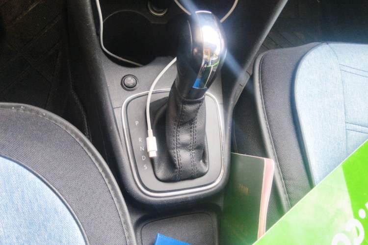 Used Volkswagen Polo 2016 1.4L Automatic Trendy Model Gear Lever