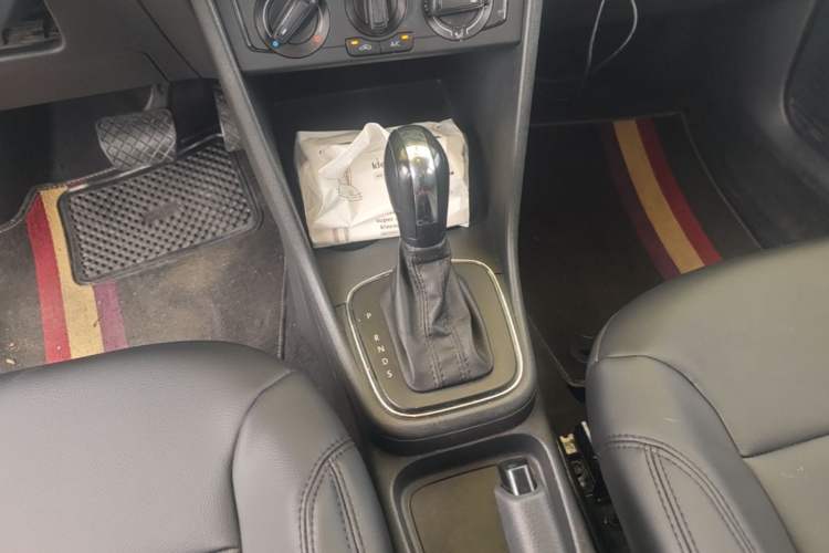 Used Volkswagen Polo 2016 1.4L Automatic Trendy Model Gear Lever