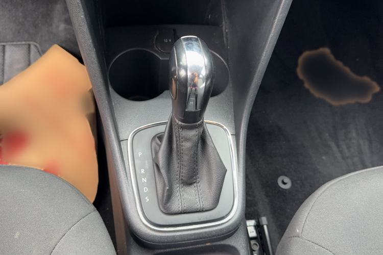 Used Volkswagen Polo 2016 1.4L Automatic Trendy Model Gear Lever