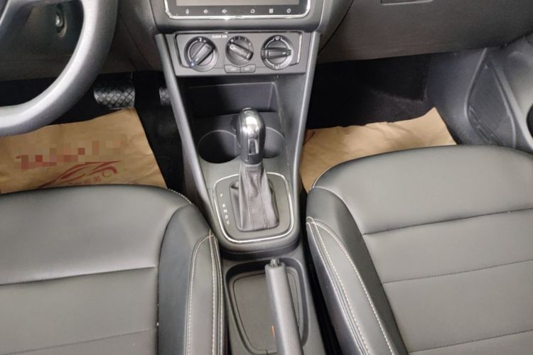 Used Volkswagen Polo 2016 1.4L Automatic Trendy Model Gear Lever