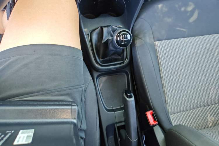 Used Volkswagen Polo 2016 1.4L Manual Fashion Model Gear Lever