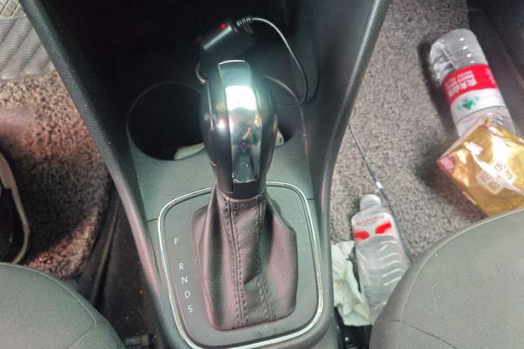 Used Volkswagen Polo 2016 1.4L Automatic Trendy Model Gear Lever