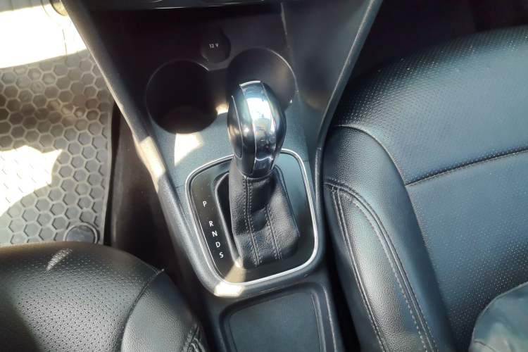 Used Volkswagen Polo 2016 1.4L Automatic Trendy Model Gear Lever