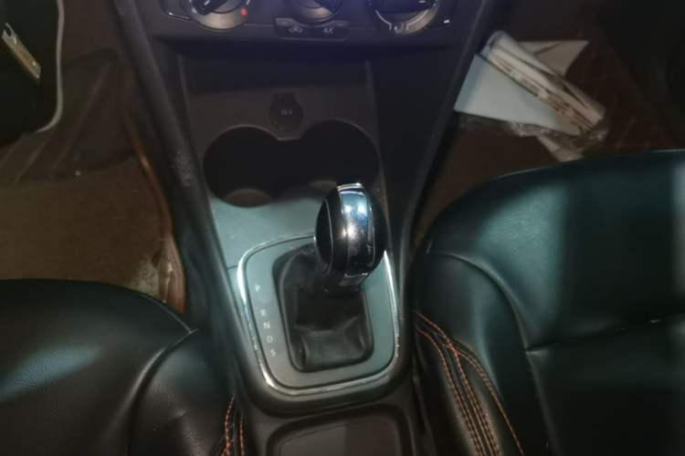 Used Volkswagen Polo 2016 1.4L Automatic Trendy Model Gear Lever