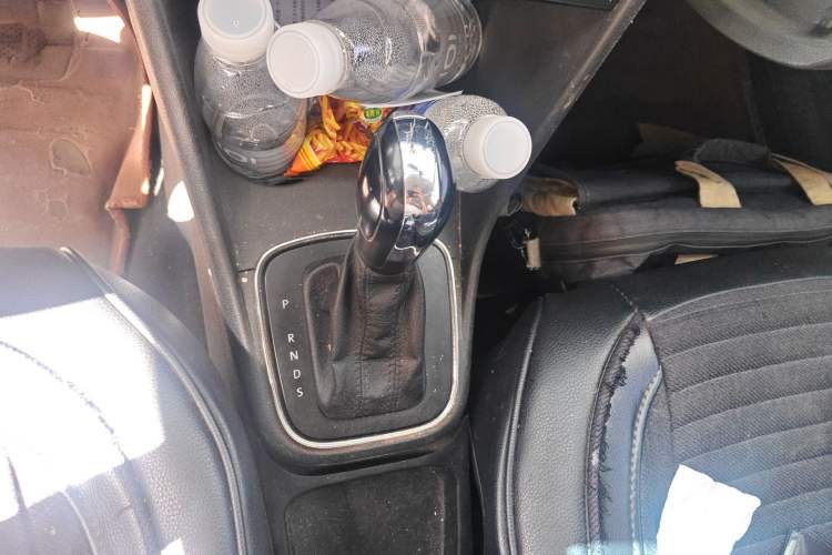 Used Volkswagen Polo 2016 1.4L Automatic Trendy Model Gear Lever