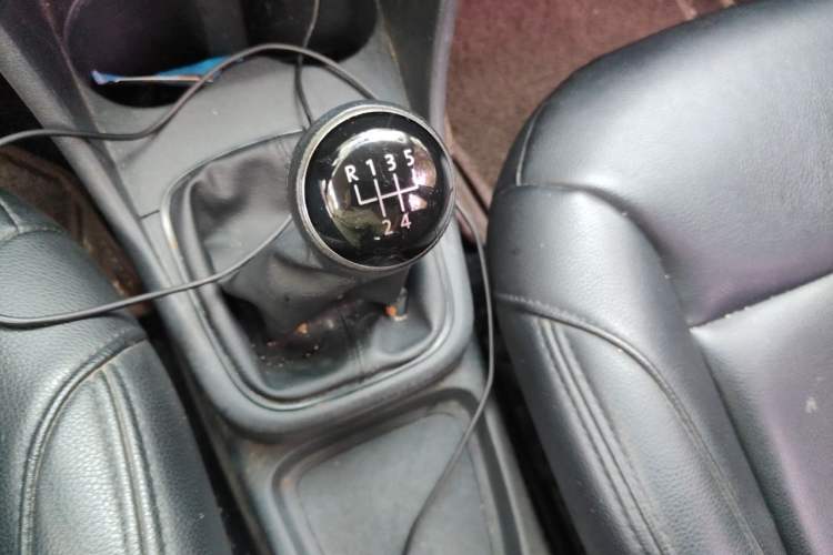 Used Volkswagen Polo 2016 1.4L Manual Fashion Model Gear Lever