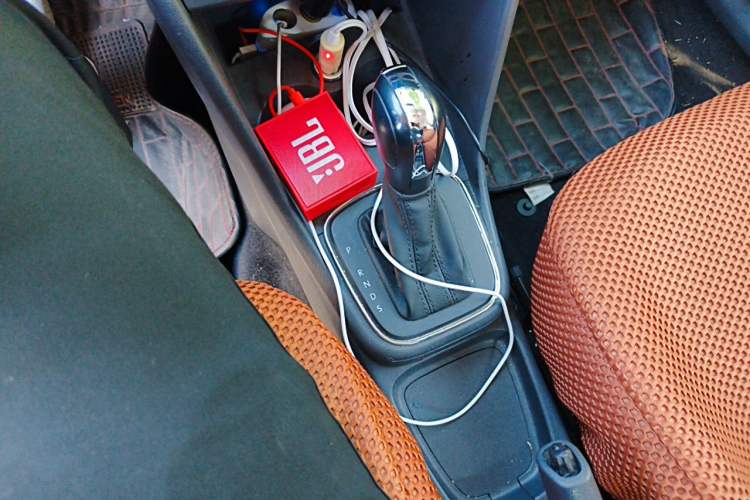 Used Volkswagen Polo 2016 1.4L Automatic Trendy Model Gear Lever