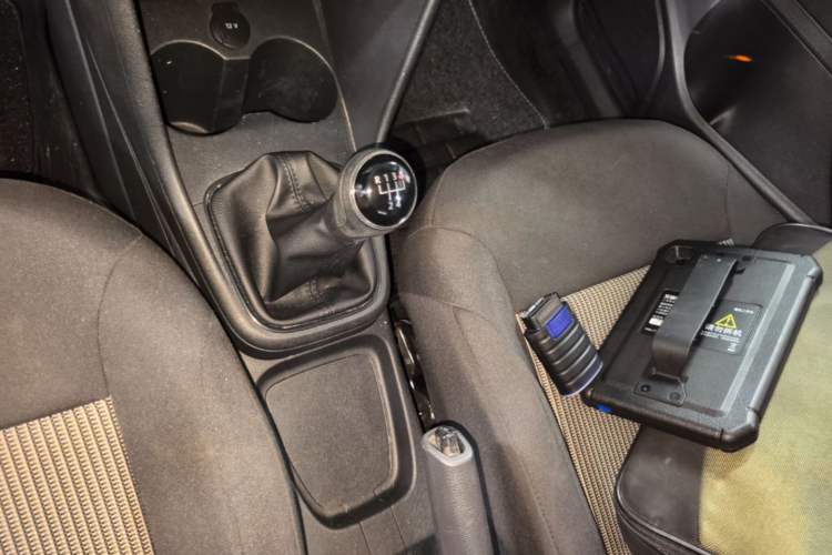 Used Volkswagen Polo 2016 1.4L Manual Fashion Model Gear Lever