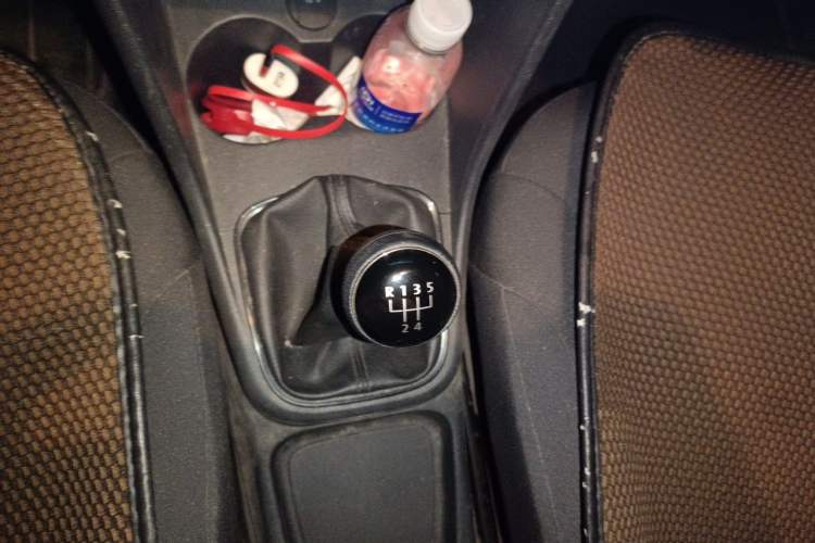 Used Volkswagen Polo 2016 1.4L Manual Fashion Model Gear Lever