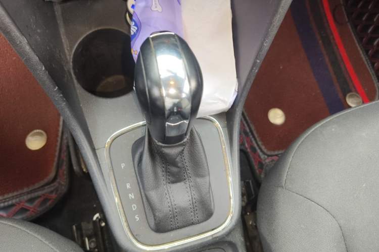 Used Volkswagen Polo 2016 1.4L Automatic Trendy Model Gear Lever