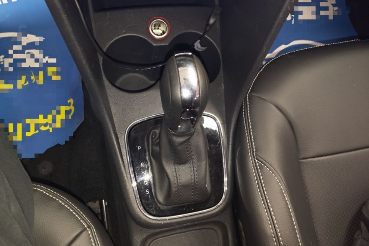 Used Volkswagen Polo 2016 1.6L Automatic Comfort Model Gear Lever