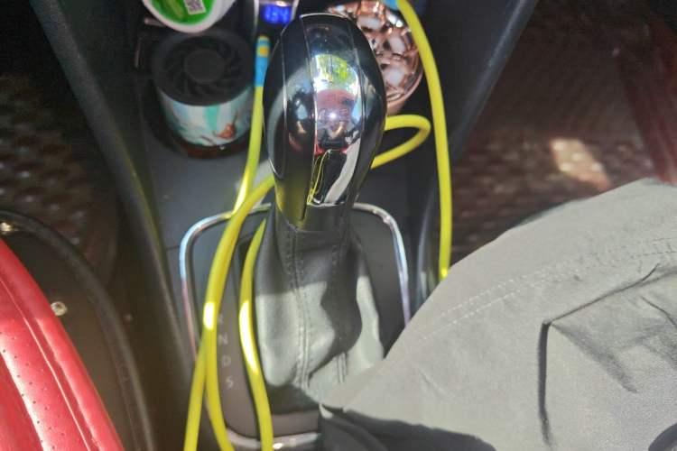 Used Volkswagen Polo 2016 1.6L Automatic Comfort Model Gear Lever