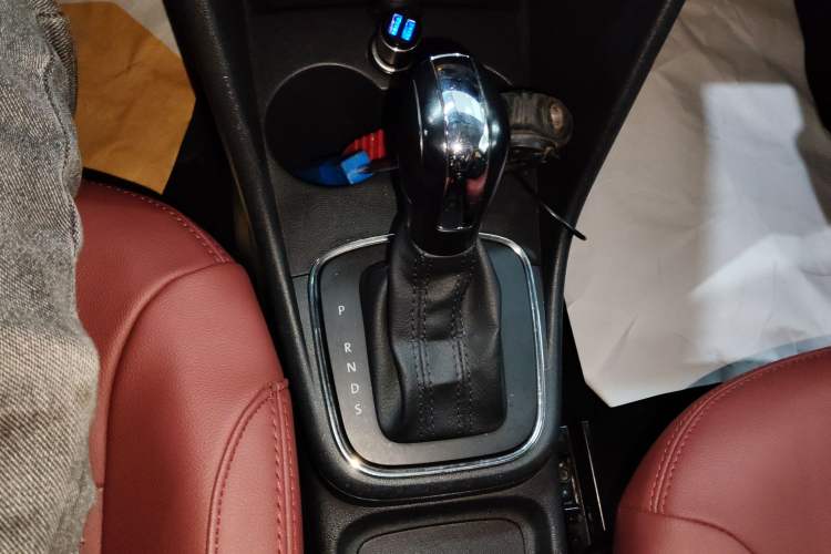 Used Volkswagen Polo 2016 1.4L Automatic Trendy Model Gear Lever