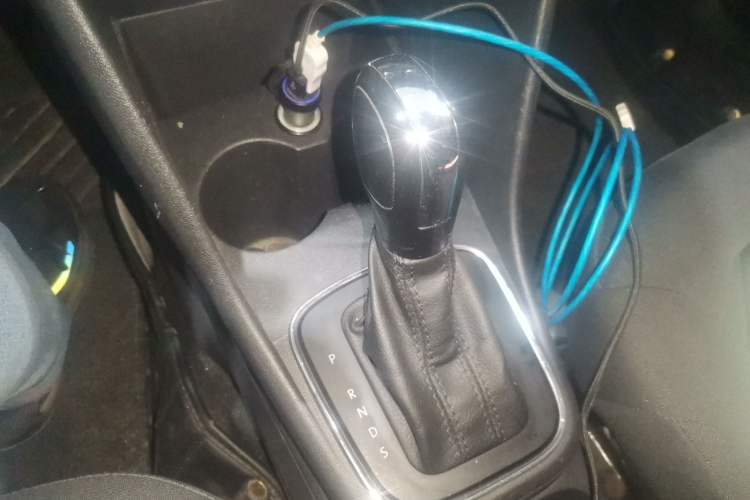 Used Volkswagen Polo 2016 1.4L Automatic Trendy Model Gear Lever