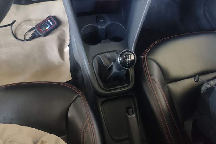 Used Volkswagen Polo 2016 1.4L Manual Fashion Model Gear Lever