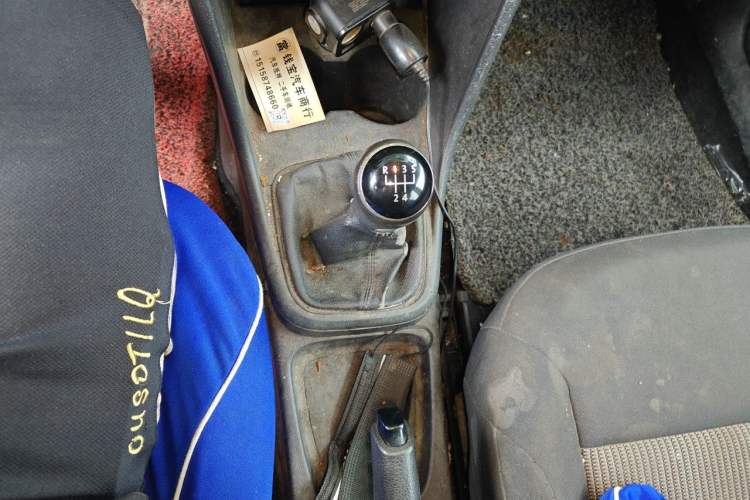 Used Volkswagen Polo 2016 1.4L Manual Fashion Model Gear Lever